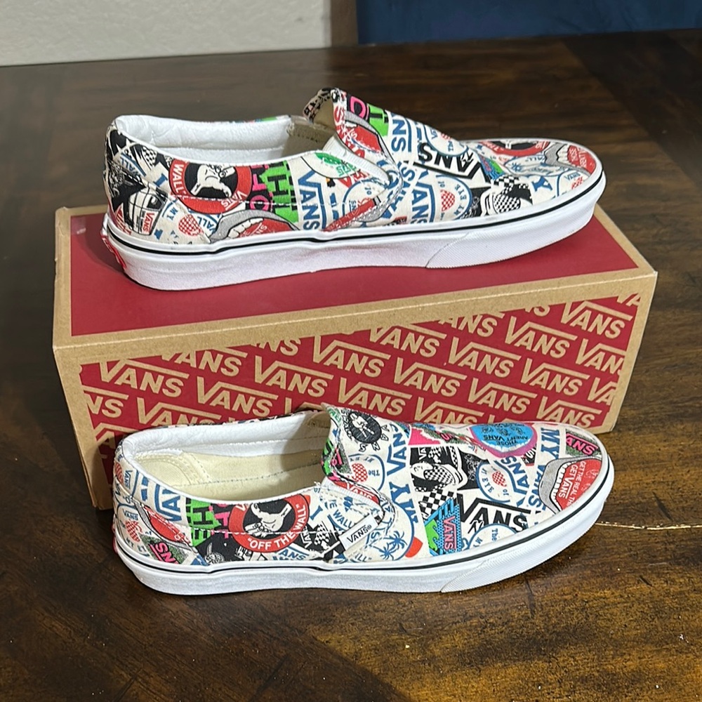 Vans Mens/Womens Slip-On Shoes - Mashup almost new size m 9.5/w 11